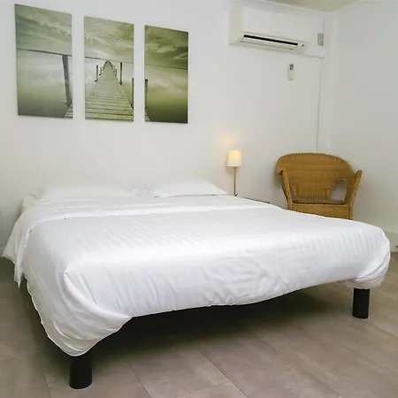 & Astor 호텔 3*